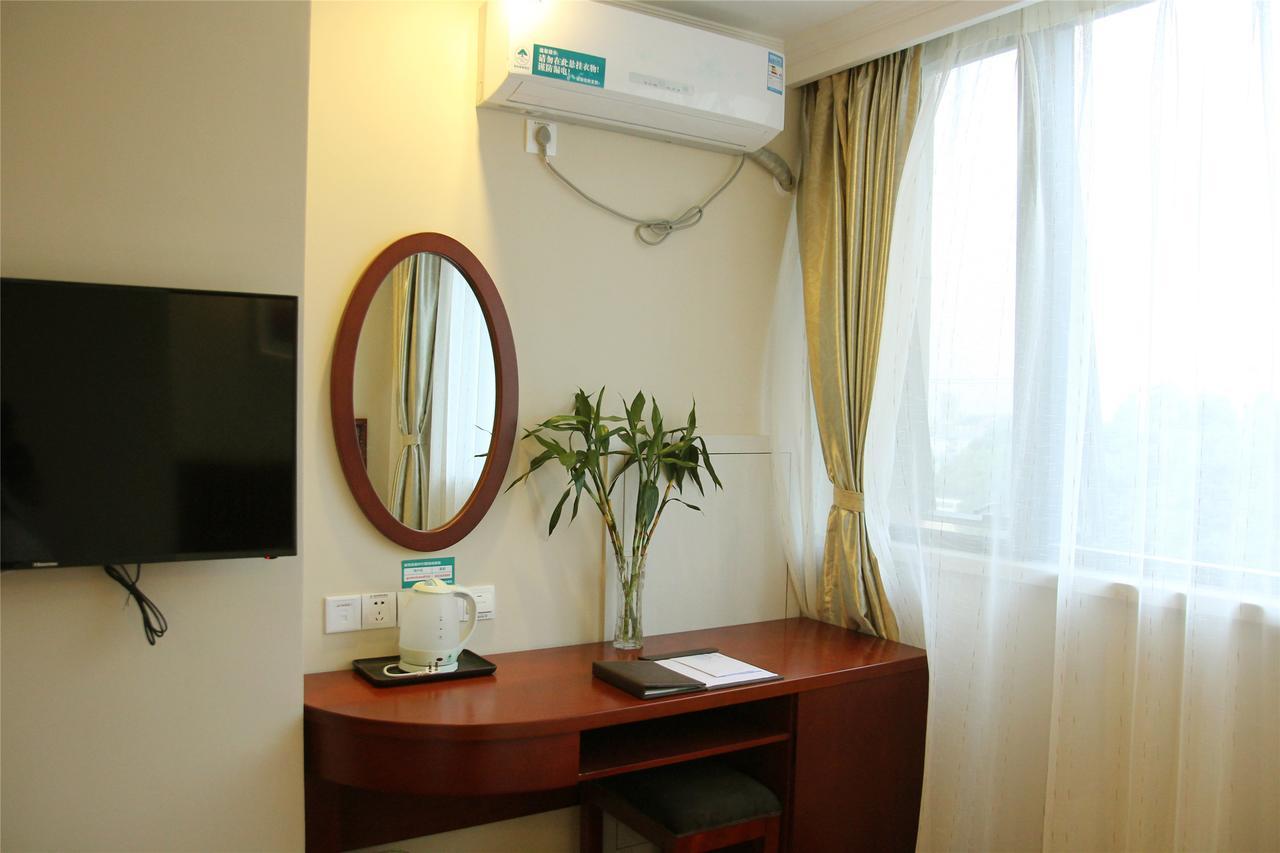 Greentree Inn Shanghai Wild Zoo Dachuan Freeway Express Hotel エクステリア 写真